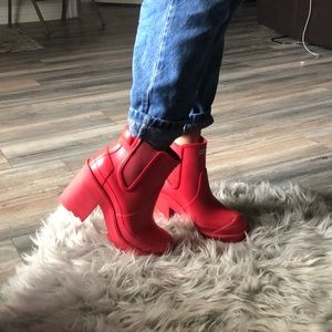 RARE Hunter Chelsea Block Heeled Booties EUC